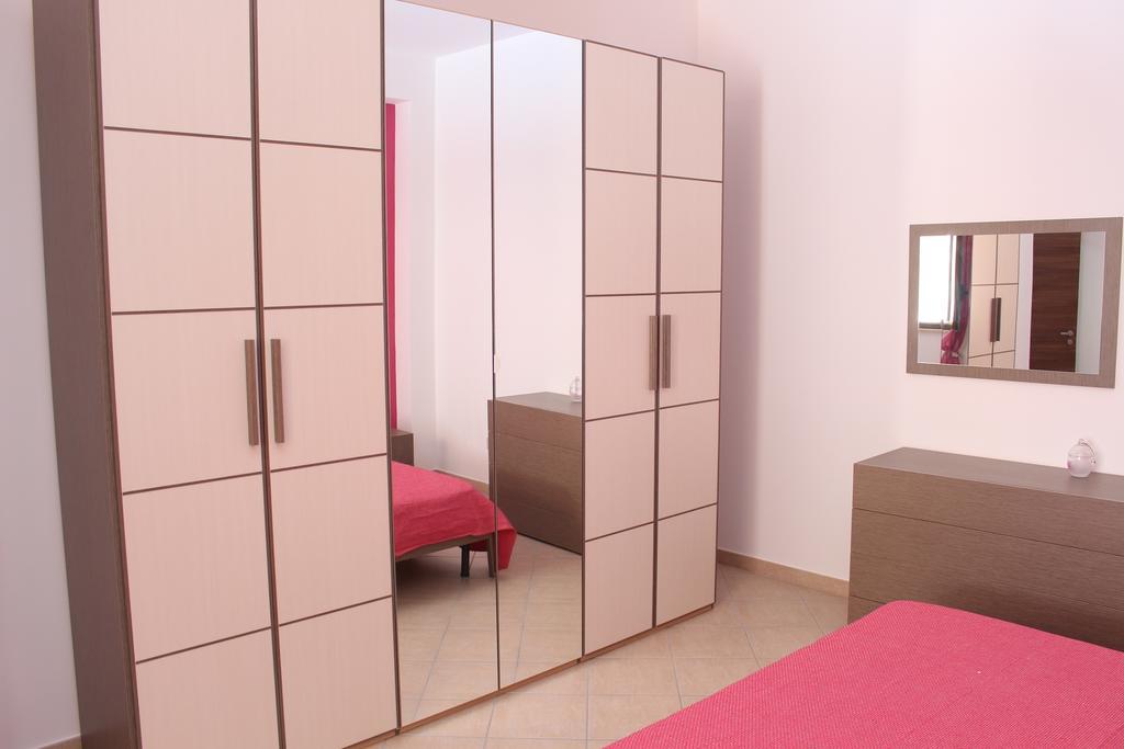 Case Vacanze Orlando Trappeto  Luaran gambar