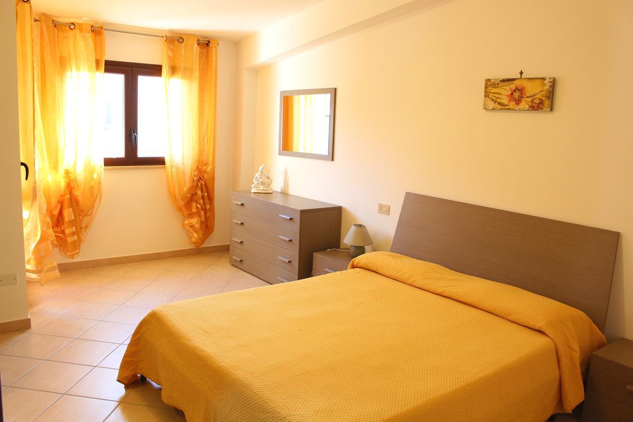Case Vacanze Orlando Trappeto  Luaran gambar